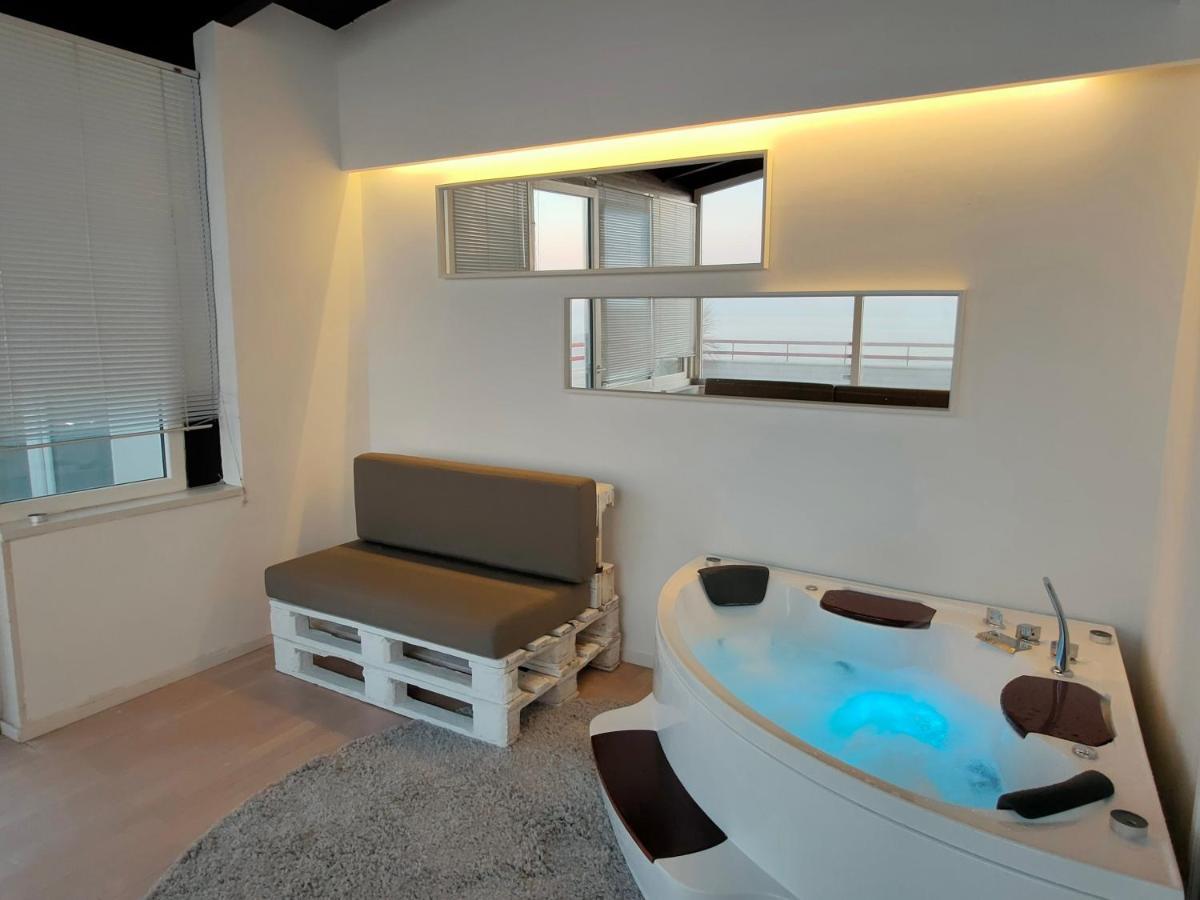 בארי Seafront Suites מראה חיצוני תמונה