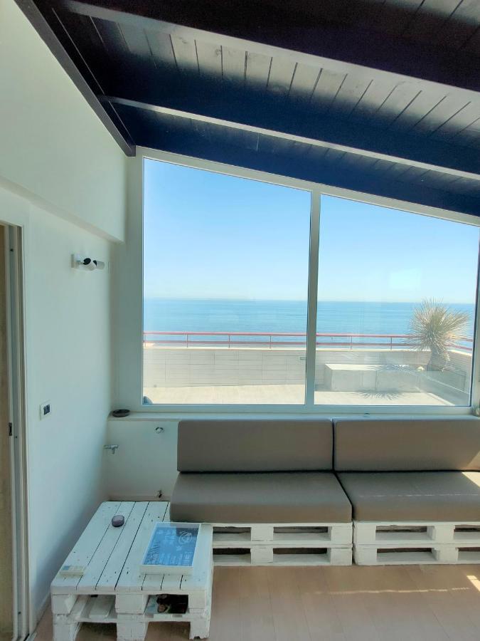 בארי Seafront Suites מראה חיצוני תמונה