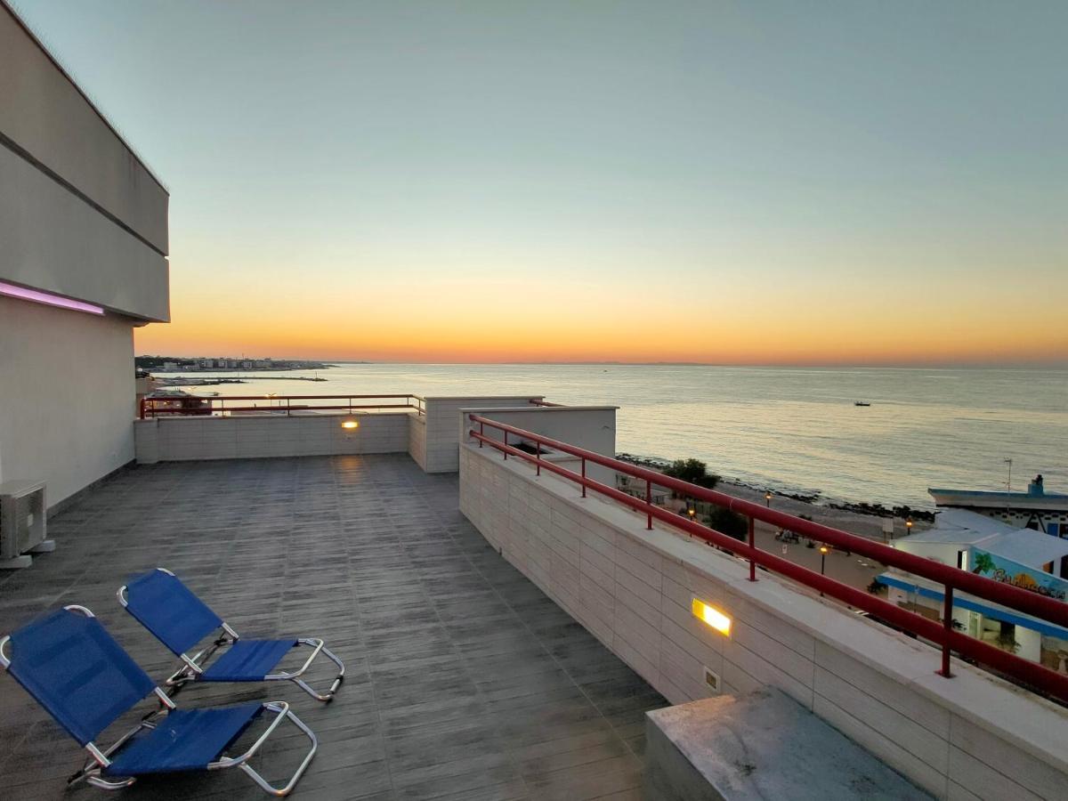 בארי Seafront Suites מראה חיצוני תמונה