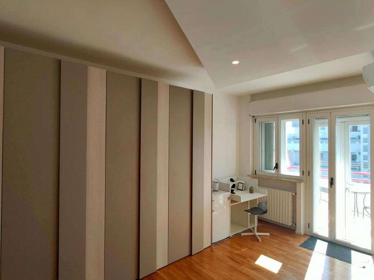 בארי Seafront Suites מראה חיצוני תמונה